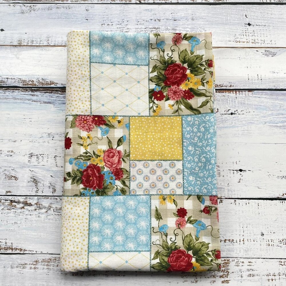 Pioneer Woman Sweet Rose Patchwork Tablecloth Floral Cottagecore Rectangular